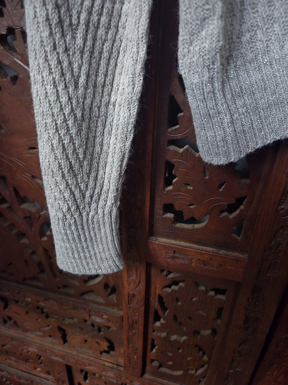 Maurices Light Gray Ribbed V-Neck Knotted Back Sweater - Picture 6 of 7